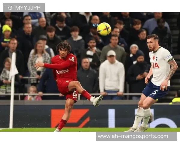 西汉姆联与水晶宫激战成和精彩瞬间回顾与分析 西汉姆联与水晶宫激战成和精彩瞬间回顾与分析